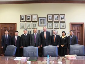 校党委书记周学宝率团访问美国友好学校
